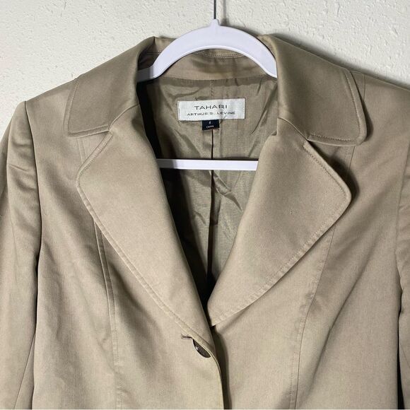 Tahari Arthur S. Levine Beige Peplum Career Blazer Coat Women's Size 6 - Picture 11 of 16